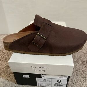 NWT Wonderly Dark Brown Suede Clogs Womens size 8